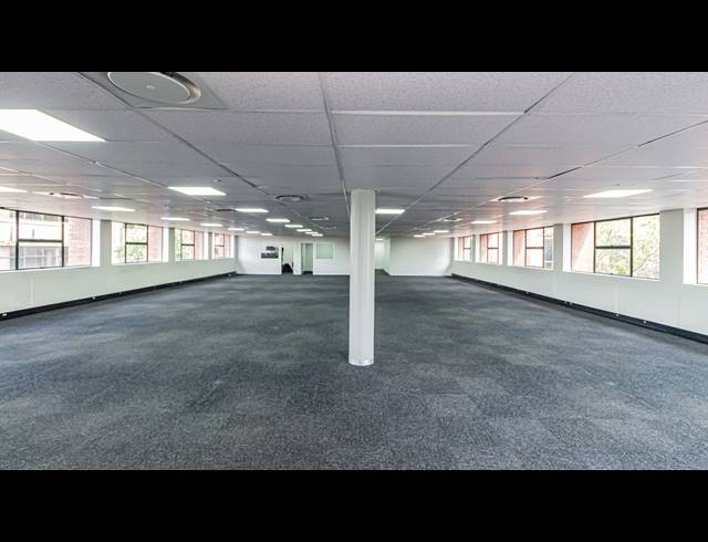 633M² OFFICE TO LET IN FERNDALE